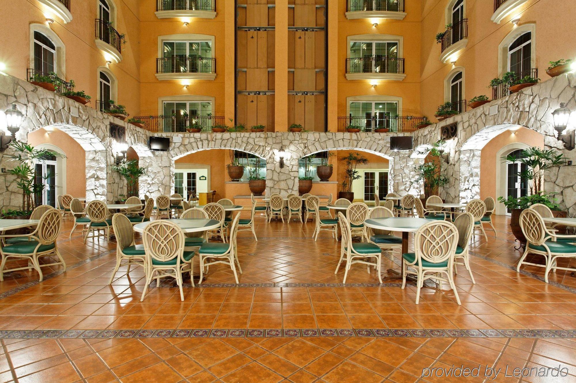 Holiday Inn Express Guanajuato, An Ihg Hotel Ресторан фото