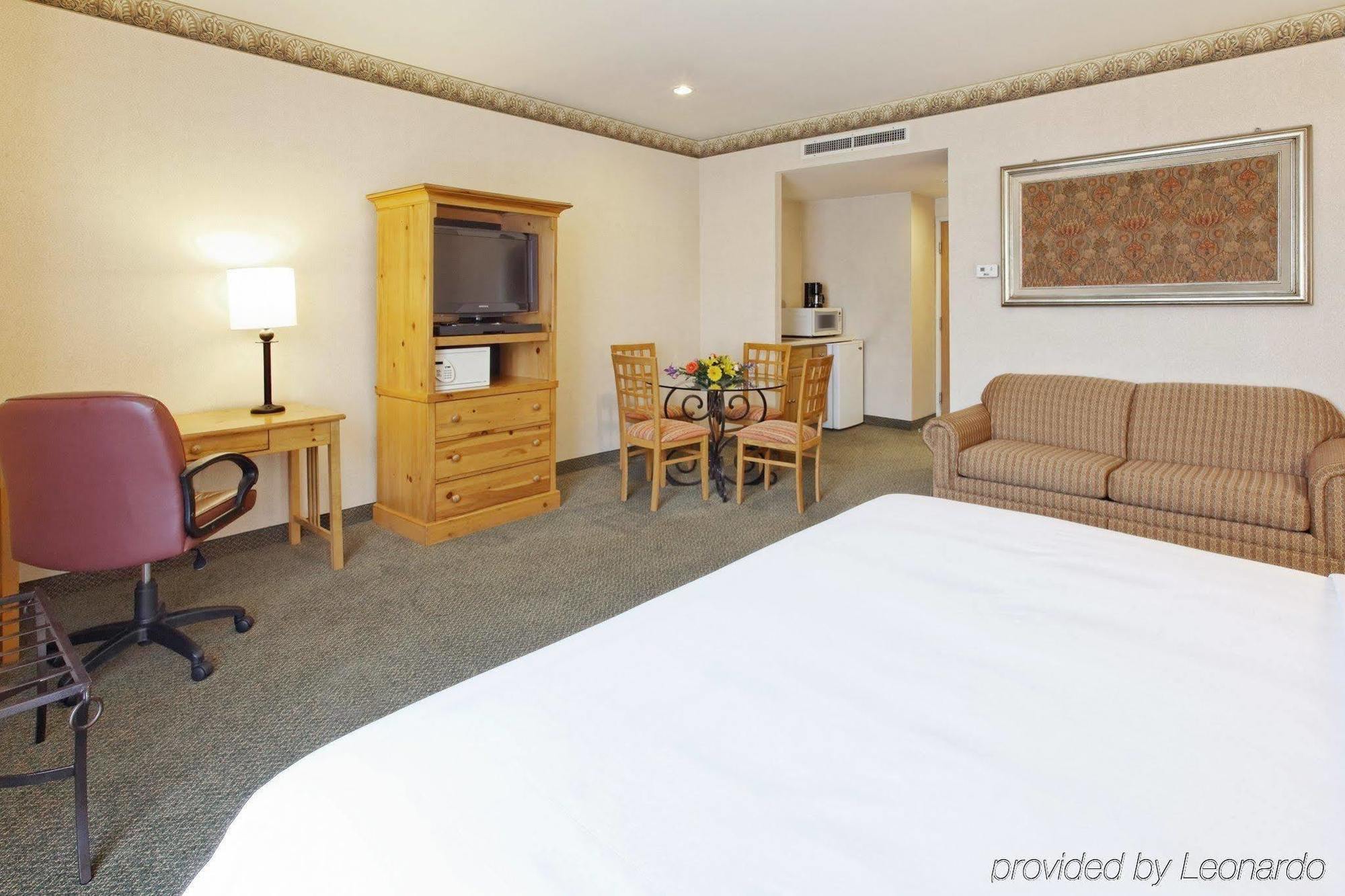 Holiday Inn Express Guanajuato By Ihg Экстерьер фото